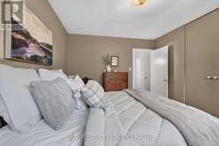 11 PEMBER PLACE | Kingston Ontario | Slide Image Sixteen