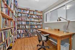 11 PEMBER PLACE | Kingston Ontario | Slide Image Eighteen