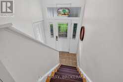11 PEMBER PLACE | Kingston Ontario | Slide Image Nineteen