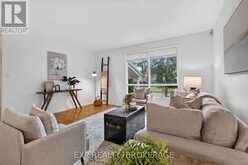 11 PEMBER PLACE | Kingston Ontario | Slide Image Eight