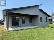733 SQUIRREL HILL DRIVE | Kingston Ontario | Slide Image Three
