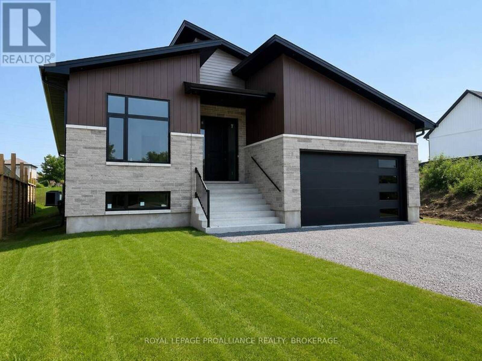 733 SQUIRREL HILL DRIVE, Kingston, Ontario K7P 0B2
