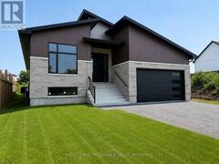 733 SQUIRREL HILL DRIVE Kingston Ontario, K7P 0B2