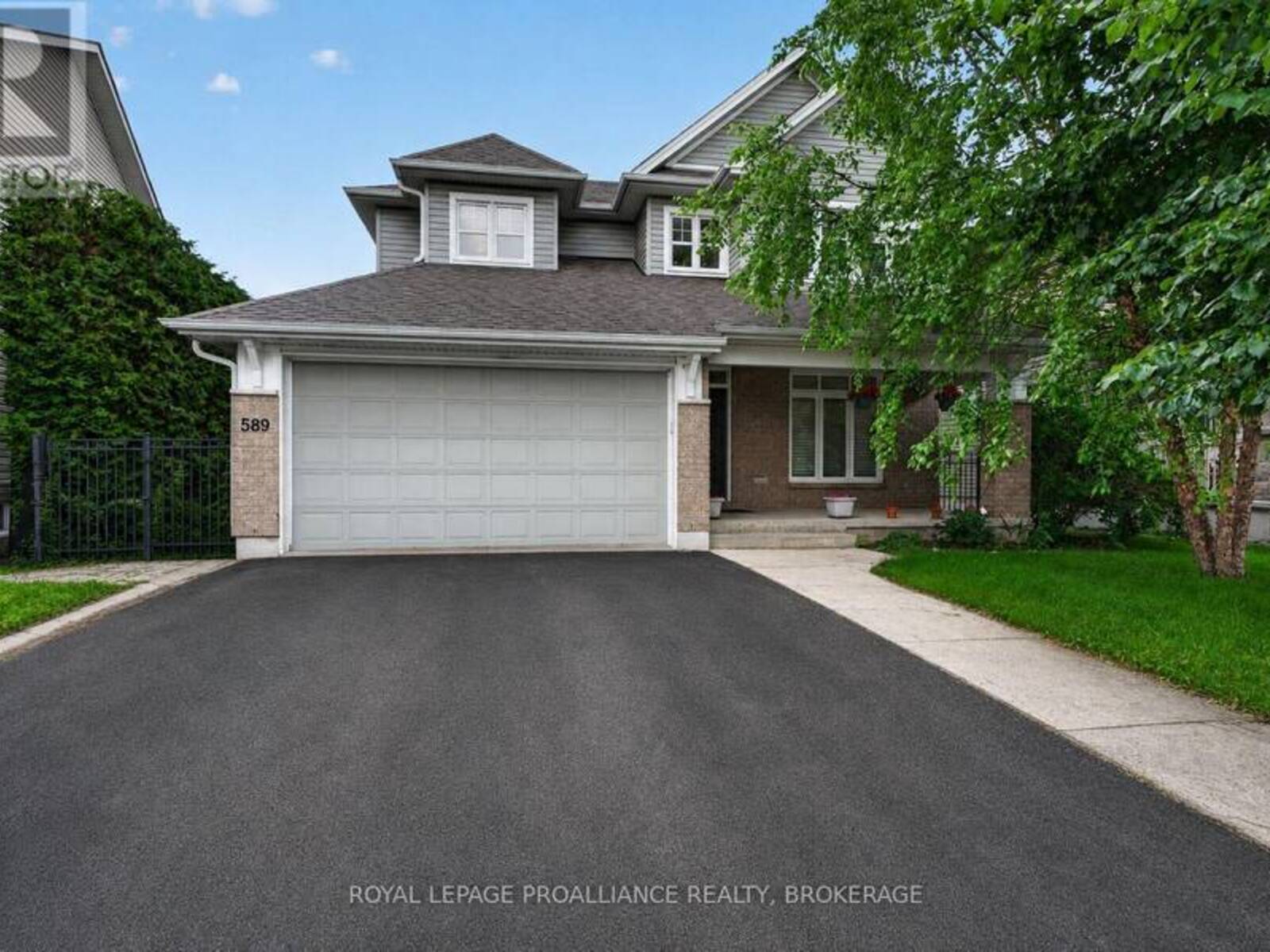 589 FIELDSTONE DRIVE, Kingston, Ontario K7K 0B9
