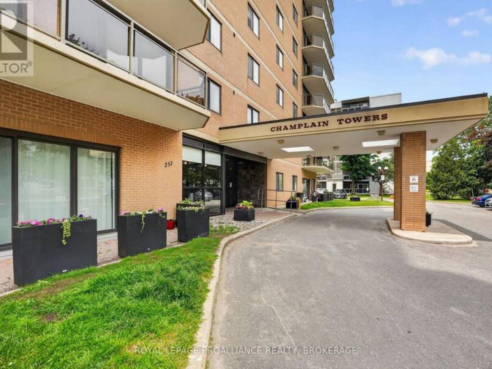 401 - 257 BATH ROAD, Kingston, Ontario K7M 7T3