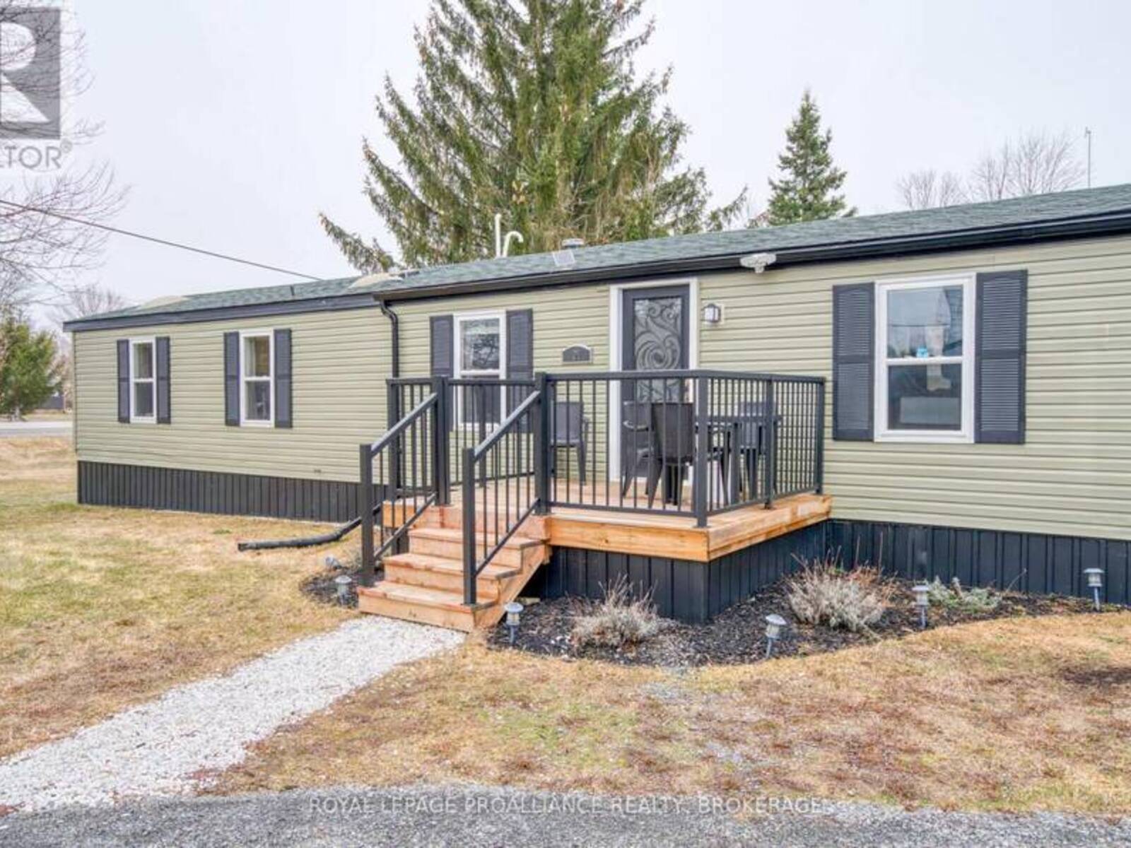 1 TAYLOR STREET, Rideau Lakes, Ontario K0G 1E0