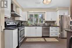 27 ELIZABETH AVENUE | Kingston Ontario | Slide Image Ten