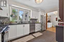 27 ELIZABETH AVENUE | Kingston Ontario | Slide Image Eleven