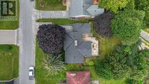 27 ELIZABETH AVENUE | Kingston Ontario | Slide Image Thirty-six