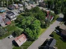 102 ORMOND STREET | Leeds and the Thousand Islands Ontario | Slide Image Eight