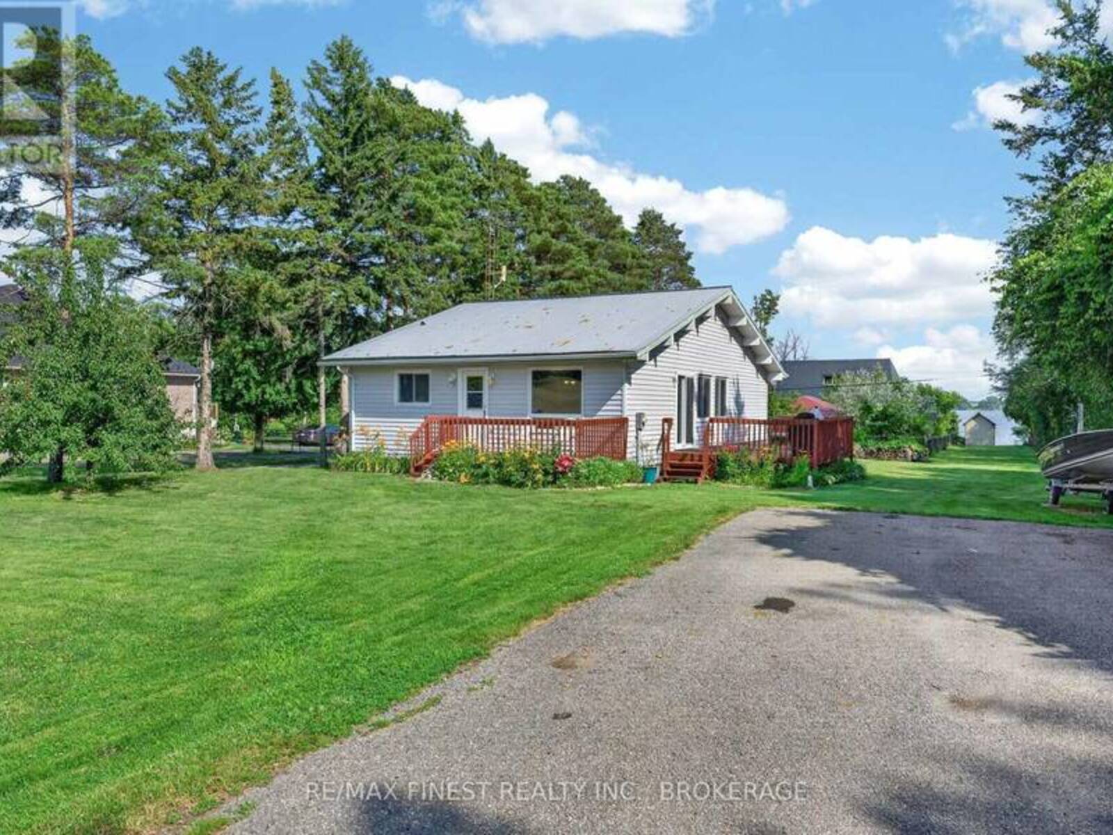 54 BAYVIEW DRIVE, Greater Napanee, Ontario K7R 3K8