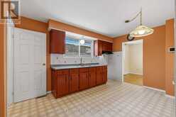 628 STANFORD STREET | Kingston Ontario | Slide Image Eighteen