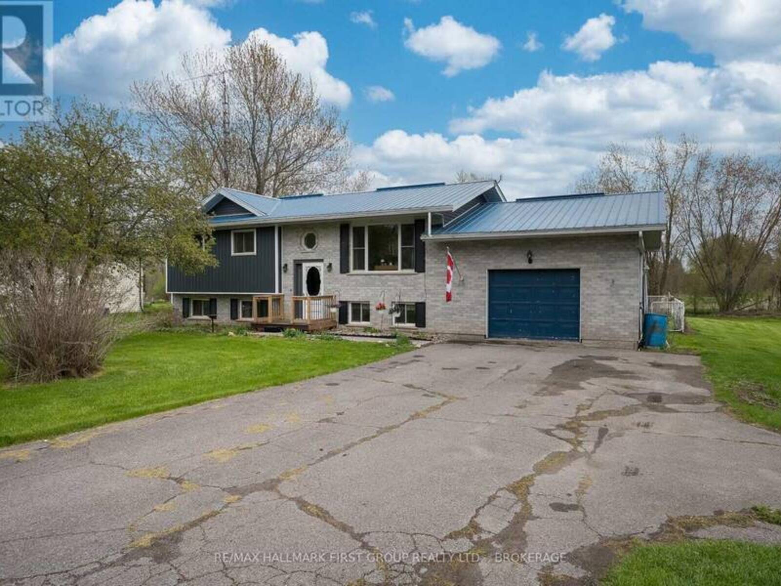 2220 COUNTY 11 ROAD, Greater Napanee, Ontario K0K 2Z0