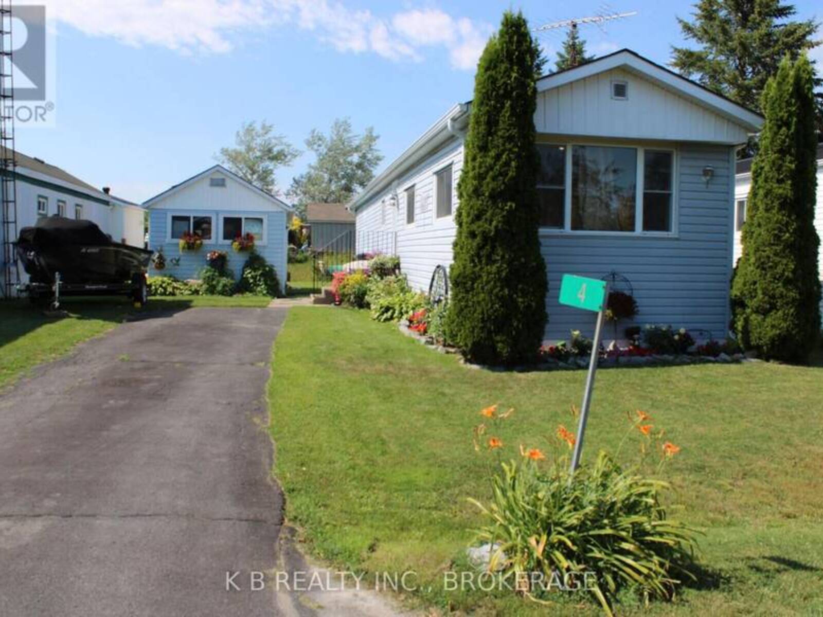 4 CEDAR STREET W, Greater Napanee, Ontario K7R 3L1