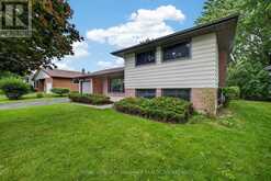 682 CARNABY STREET | Kingston Ontario | Slide Image Four