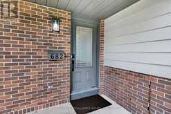 682 CARNABY STREET | Kingston Ontario | Slide Image Six