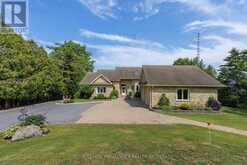 31 LEAVIS SHORES | Gananoque Ontario | Slide Image Six
