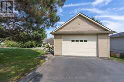 31 LEAVIS SHORES | Gananoque Ontario | Slide Image Seven