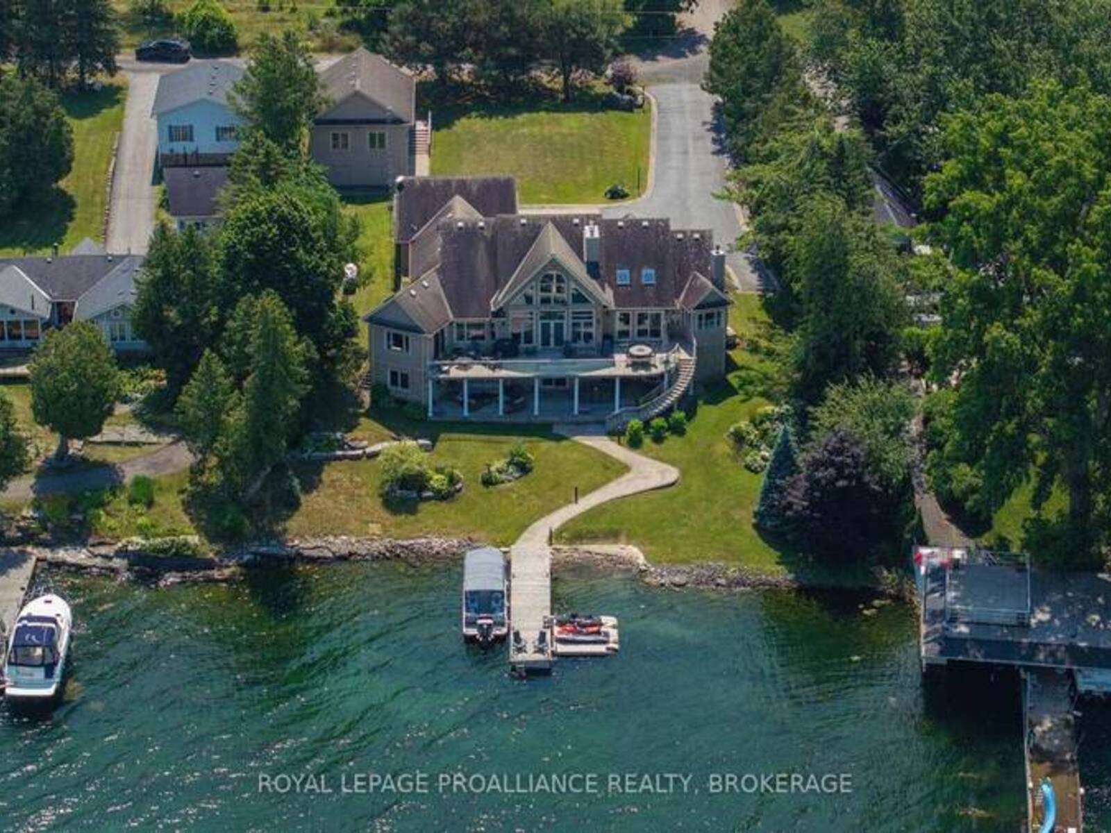 31 LEAVIS SHORES, Gananoque, Ontario K7G 2V6