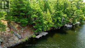 27 GOODS ISLAND | South Frontenac Ontario | Slide Image Forty-four