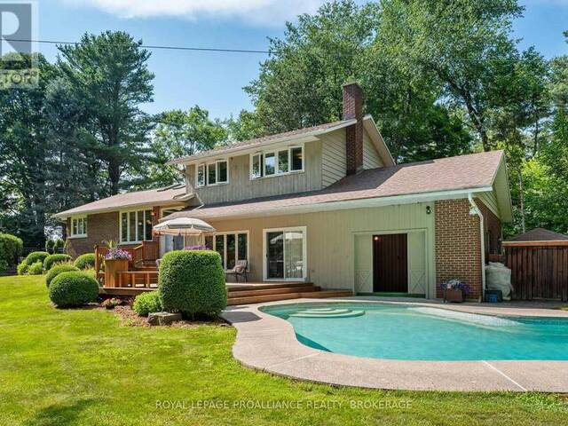 120 CROSS CEMETERY ROAD Leeds and the Thousand Islands Ontario, K0E 1L0 - 3 Bedrooms Home For Sale