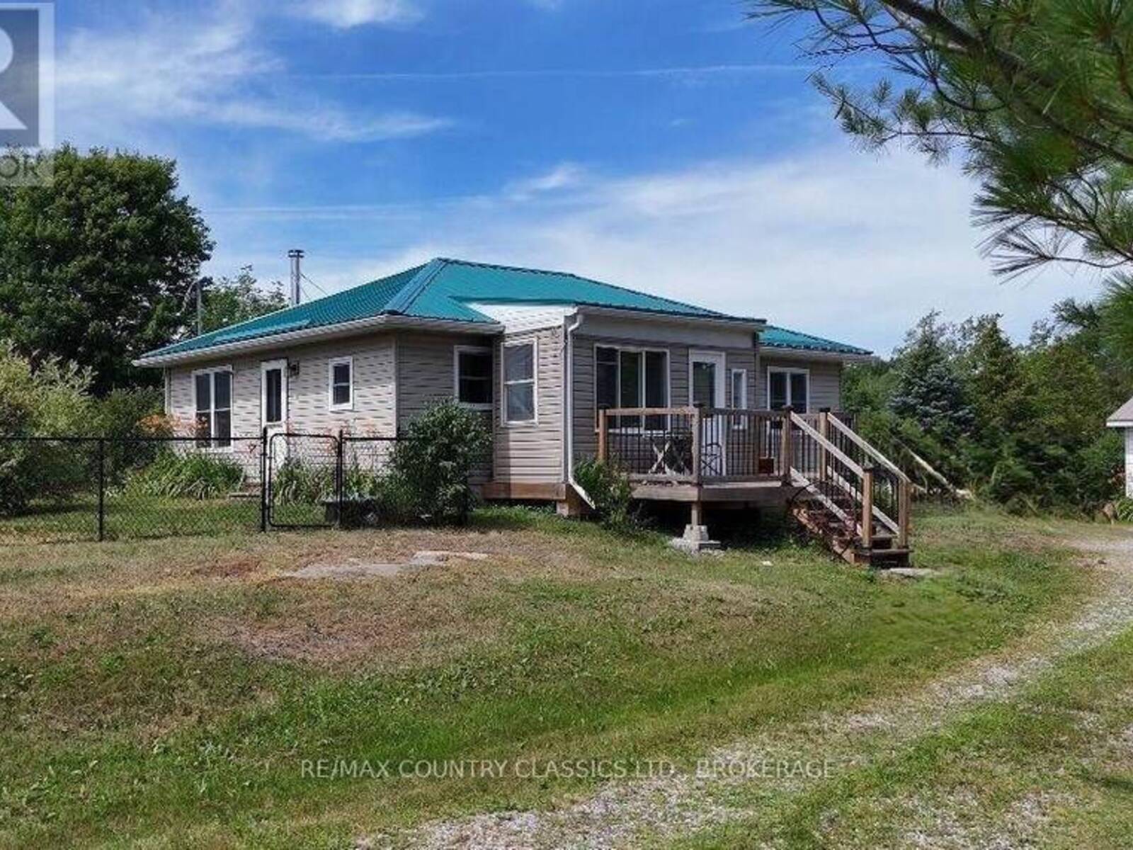 10131 HIGHWAY 41, Addington Highlands, Ontario K0H 1Z0