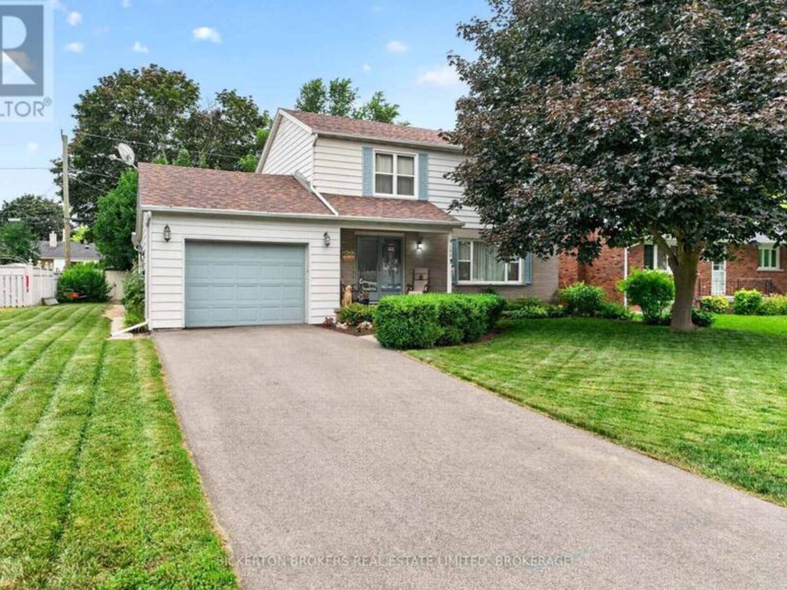 160 ELMWOOD DRIVE, Gananoque, Ontario K7G 1N9