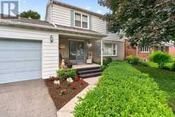 160 ELMWOOD DRIVE | Gananoque Ontario | Slide Image Three