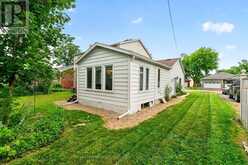 160 ELMWOOD DRIVE | Gananoque Ontario | Slide Image Six