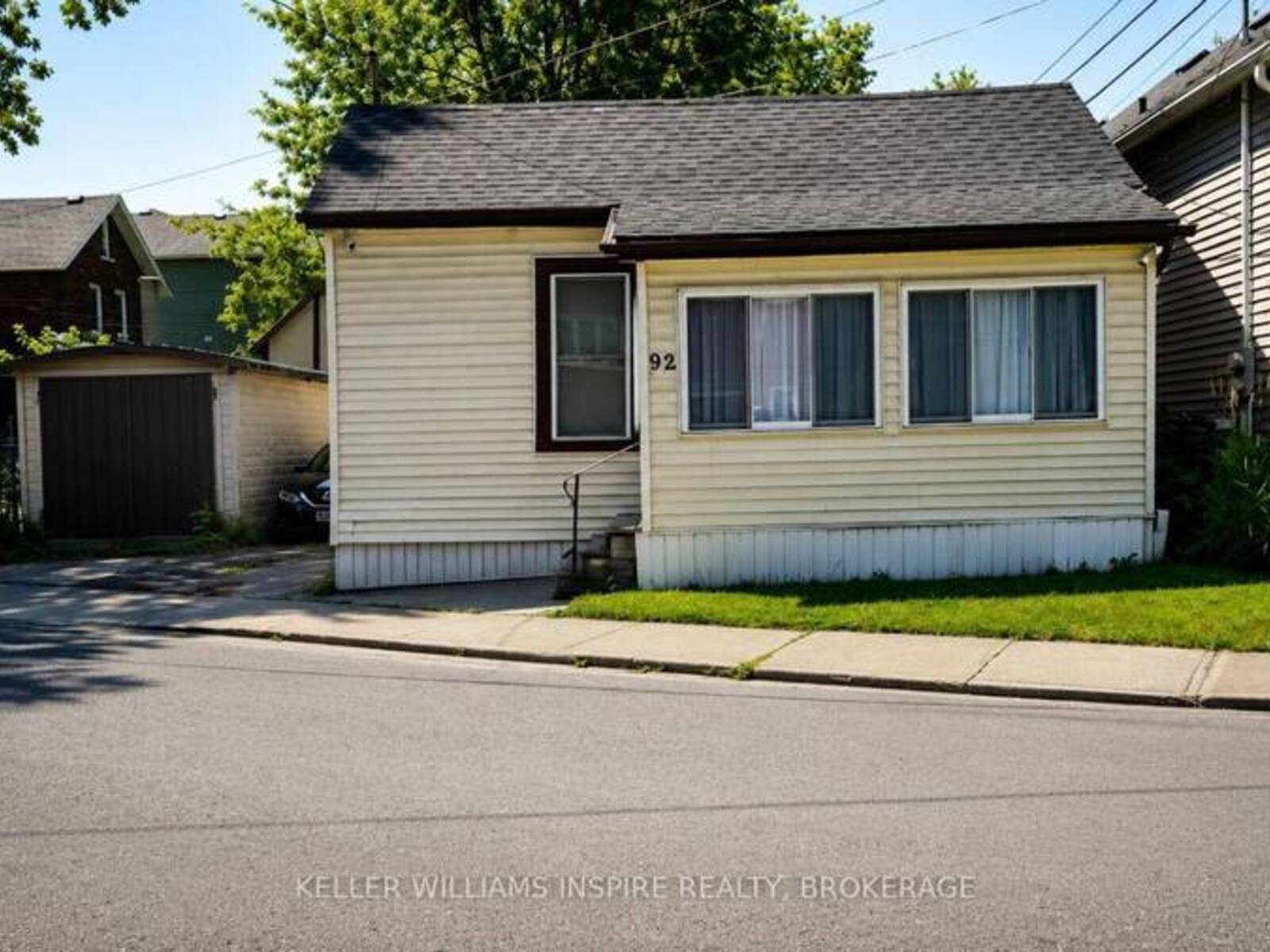 92 ELM STREET, Kingston, Ontario K7K 1N2