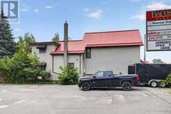 667 MONTREAL STREET | Kingston Ontario | Slide Image Four