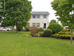 964 UXBRIDGE CRESCENT Kingston Ontario, K7M 8K8
