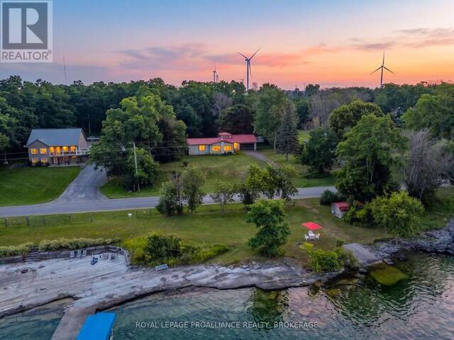 1039 HIGHWAY 96 Frontenac Islands Ontario, K0H 2Y0 - 2 Bedrooms Waterfront Home For sale