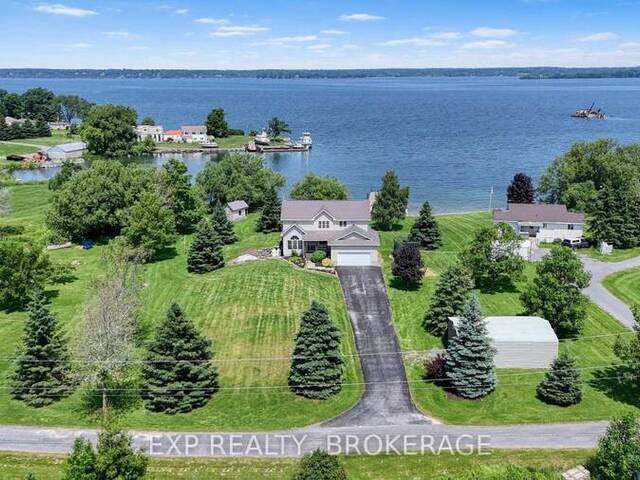 26 BOXEN HARBOUR LANE Frontenac Islands Ontario, K0H 2Y0 - 4 Bedrooms Waterfront Home For sale