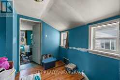13 KINGSCOURT AVENUE | Kingston Ontario | Slide Image Fourteen