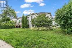 22 WESTDALE AVENUE W | Kingston Ontario | Slide Image Four