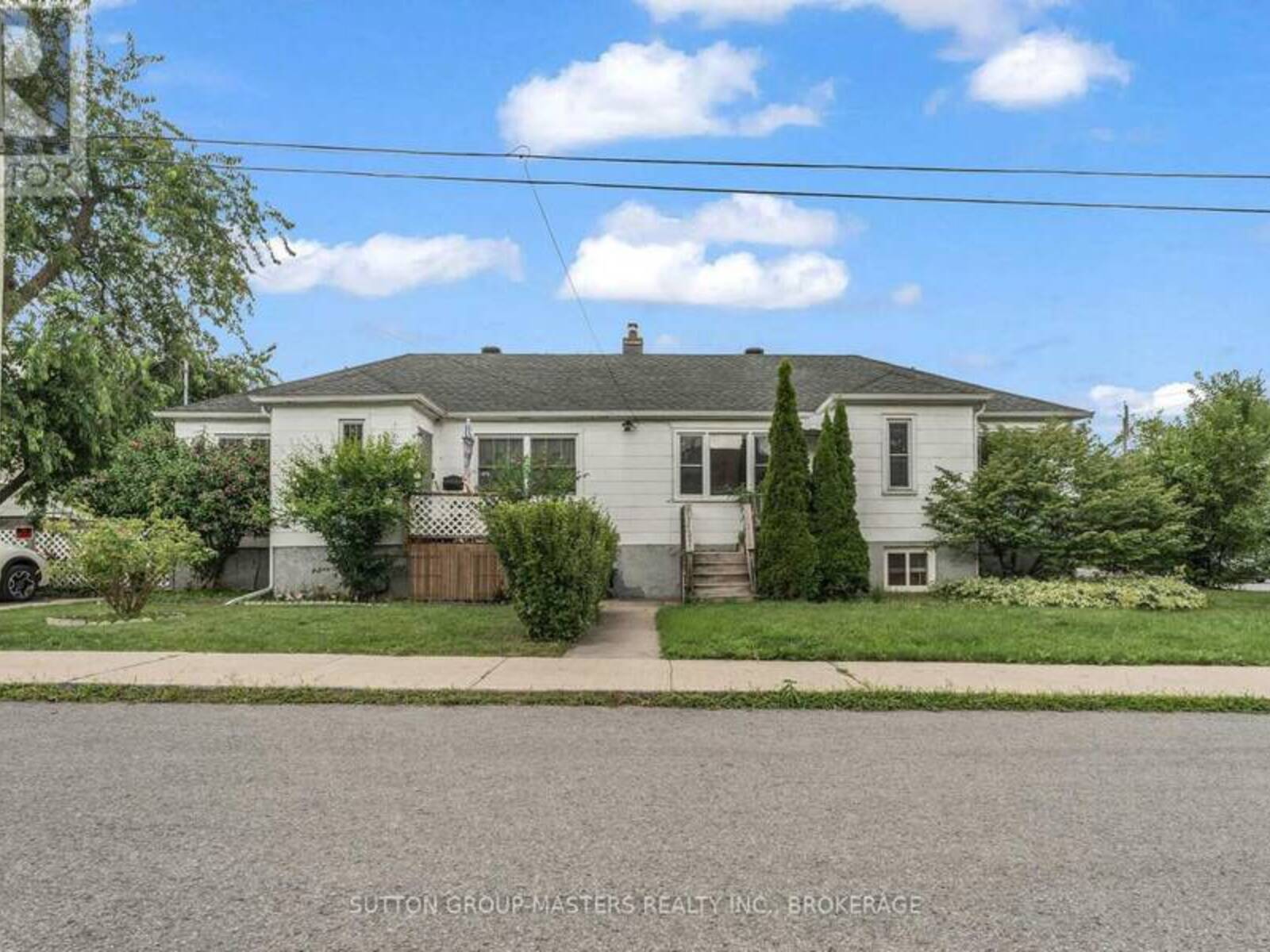 22 WESTDALE AVENUE W, Kingston, Ontario K7L 4R9
