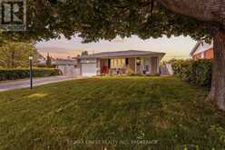 746 LAIDLAW CRESCENT | Kingston Ontario | Slide Image One