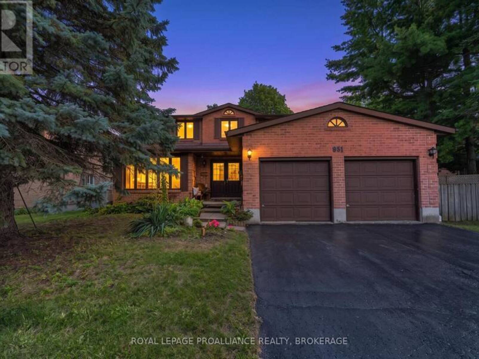 951 NEWCASTLE STREET, Kingston, Ontario K7P 2H5
