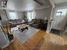 50 BROMPTON ROAD | Thunder Bay Ontario | Slide Image Ten