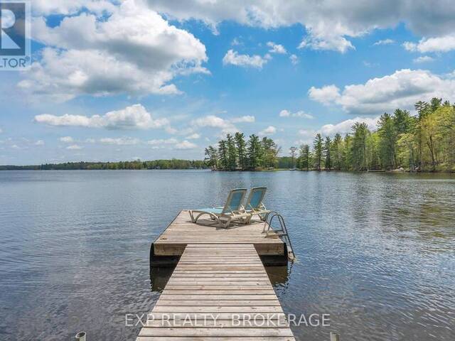 3 ACORN LANE South Frontenac Ontario, K0H 2V0 - 2 Bedrooms Waterfront Home For sale
