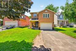 24 BALMORAL COURT | Kingston Ontario | Slide Image Two