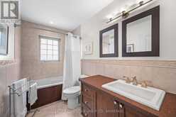 422 COLLEGE STREET | Kingston Ontario | Slide Image Thirty-one