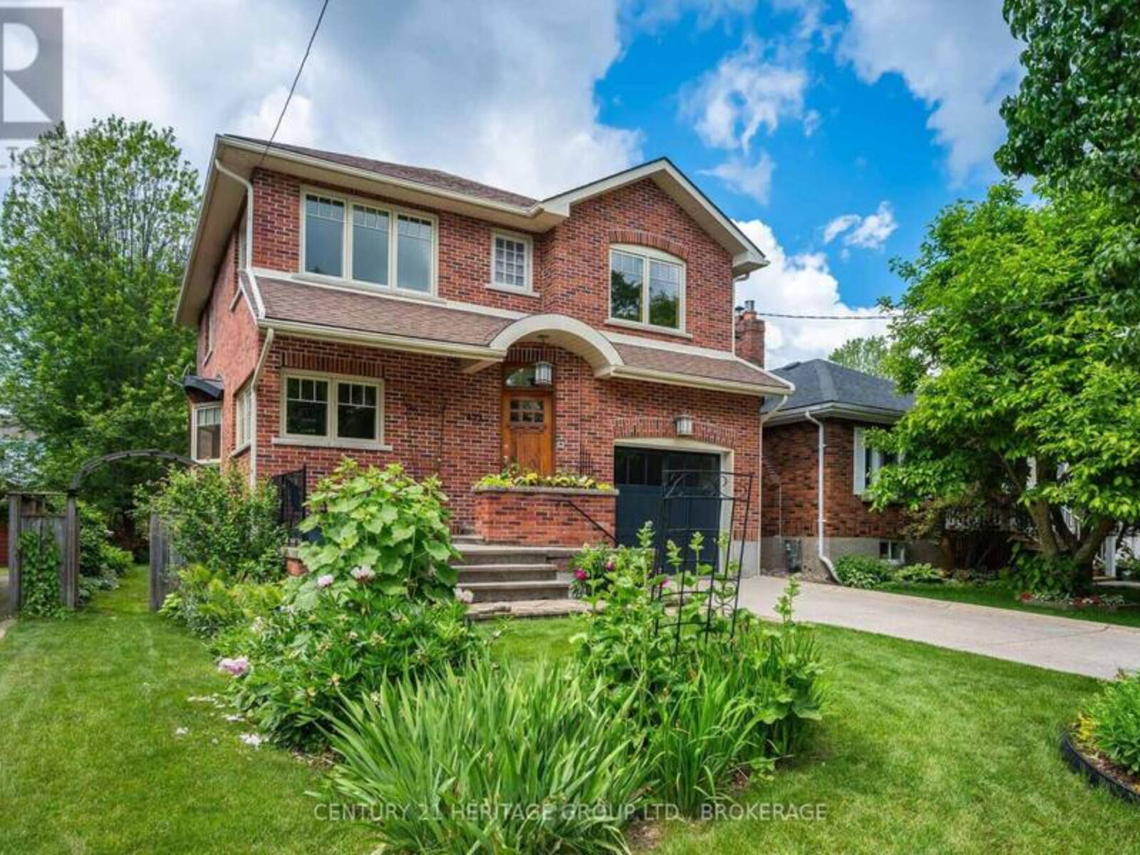422 COLLEGE STREET, Kingston, Ontario K7L 4M7
