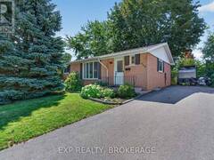 659 SUSSEX BOULEVARD Kingston Ontario, K7M 5A9