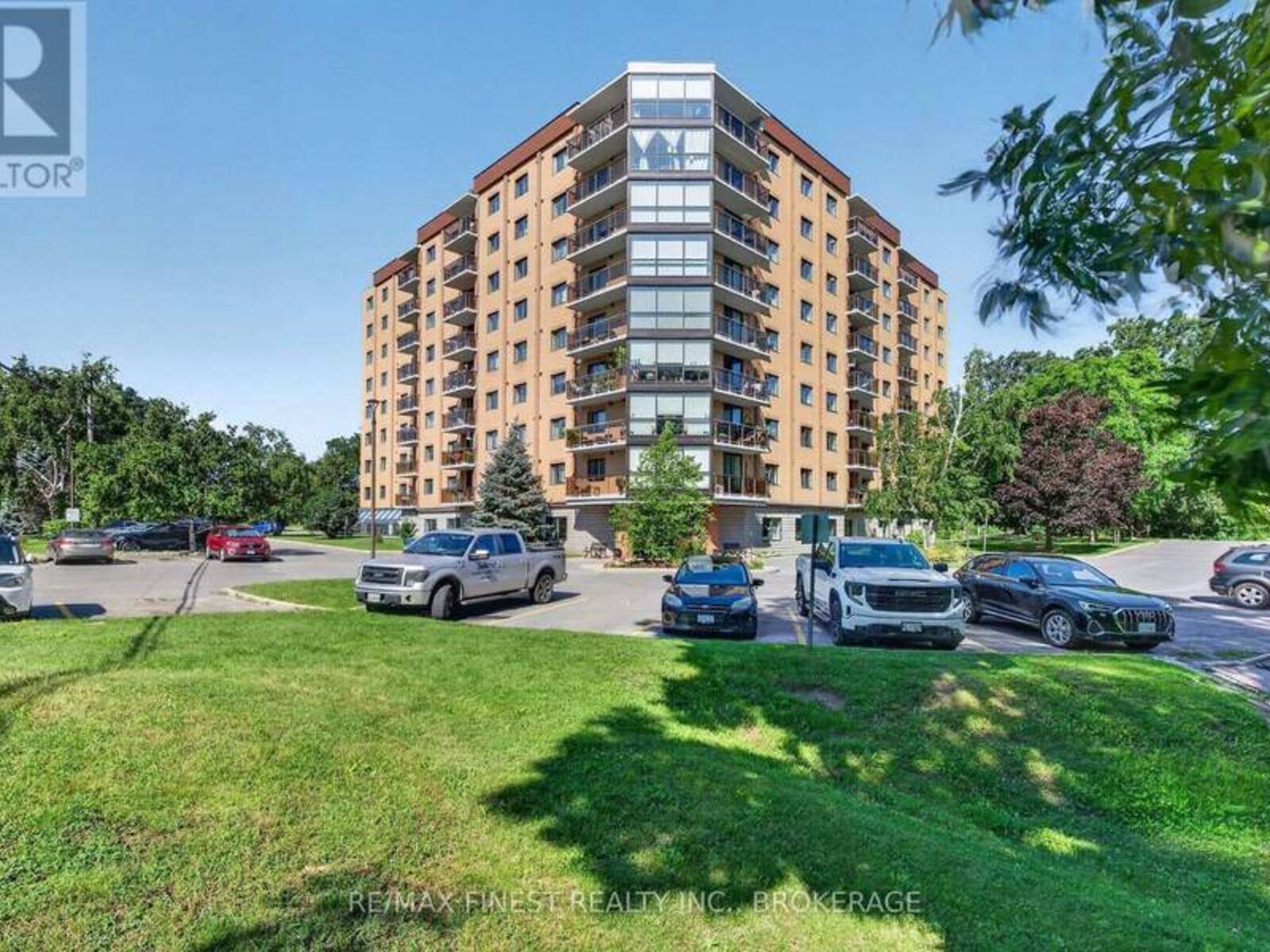 607 - 120 BARRETT COURT, Kingston, Ontario K7L 5H6