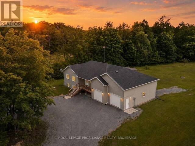2800 DESERT LAKE ROAD South Frontenac Ontario, K0H 1W0 - 4 Bedrooms Home For Sale