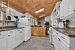 5505 RIDEAU ROAD | Leeds and the Thousand Islands Ontario | Slide Image Six