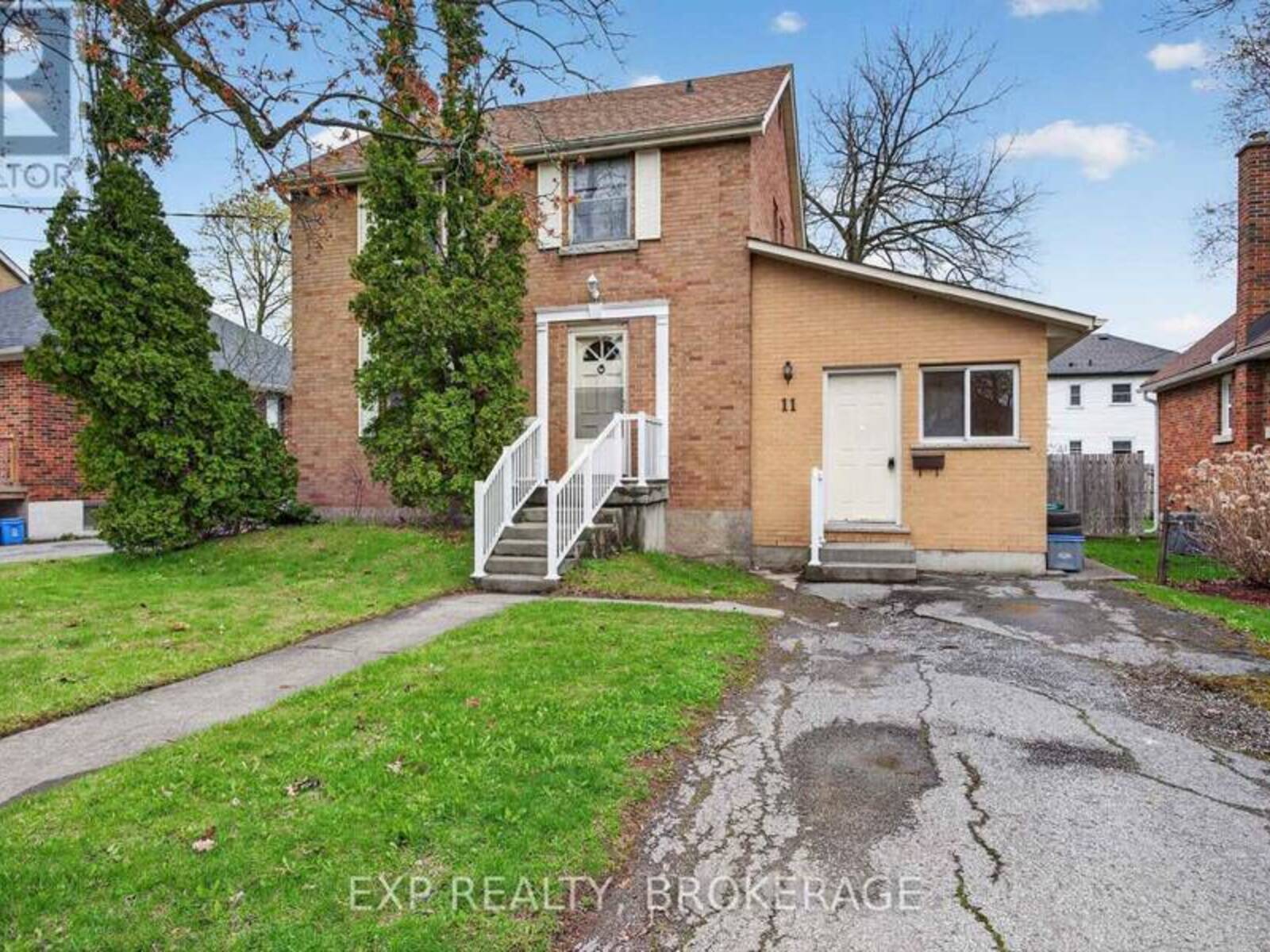 11 CARRUTHERS AVENUE, Kingston, Ontario K7L 1L9