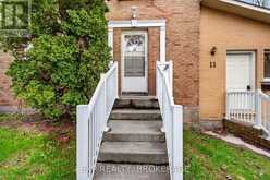 11 CARRUTHERS AVENUE | Kingston Ontario | Slide Image Four